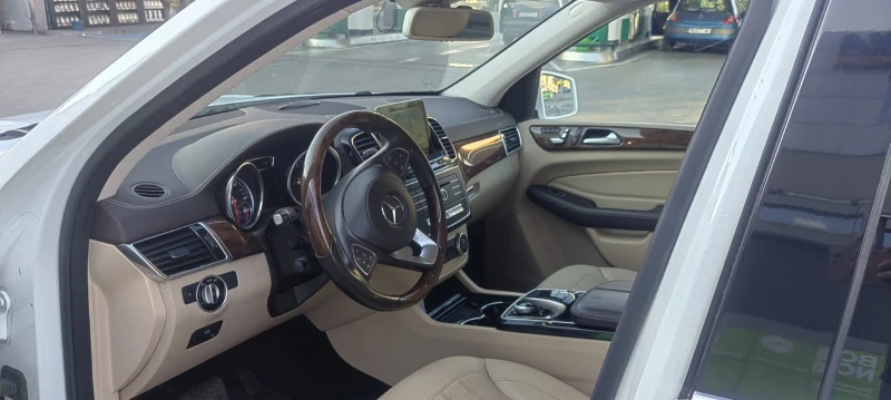 Mercedes-Benz GLS 450, снимка 9 - Автомобили и джипове - 52161106