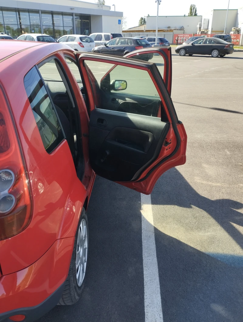 Ford Fiesta, снимка 2 - Автомобили и джипове - 52694261