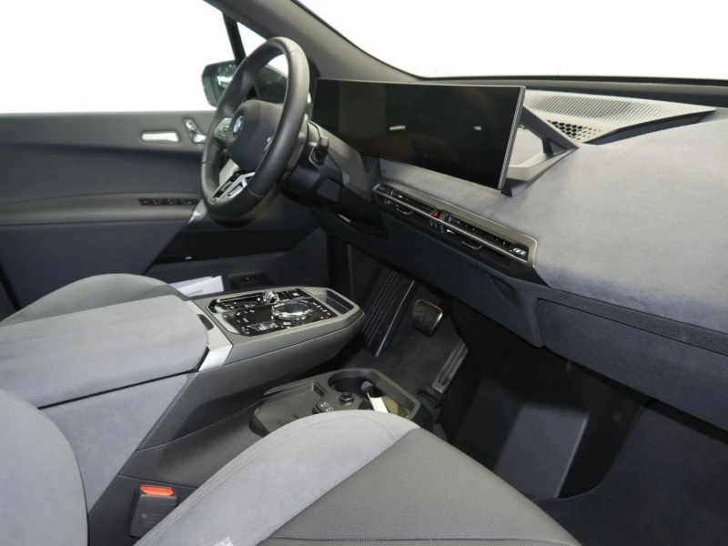 BMW iX xDrive60/FACELIFT/M-SPORT/B&W/PANO/ICONIC GLOW/, снимка 10 - Автомобили и джипове - 52564119