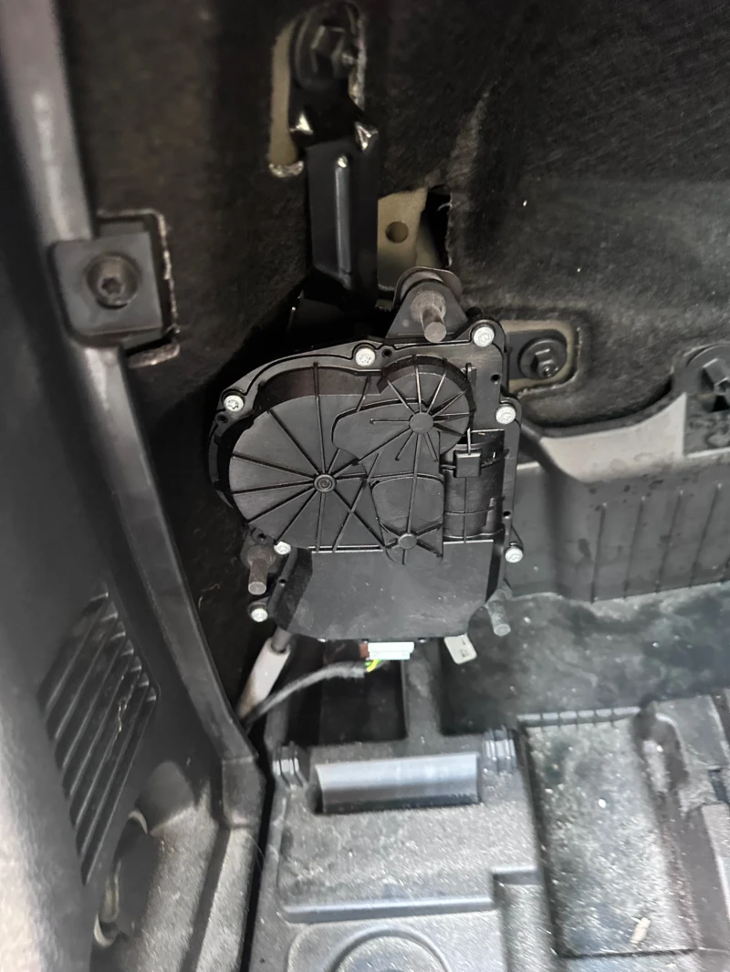 BMW 320 Ф31 2.0д 184, снимка 10 - Автомобили и джипове - 52803741