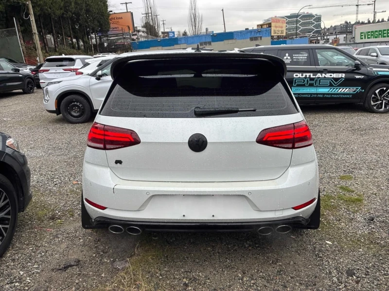 VW Golf * 5 door DSG * CARFAX * БЕЗ ПЪРВОНАЧАЛНА ВНОСКА, снимка 4 - Автомобили и джипове - 53061769