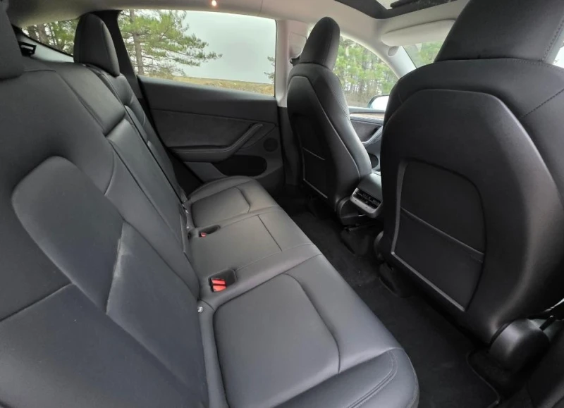 Tesla Model Y 2024 LFP с Гаранция, снимка 13 - Автомобили и джипове - 53488907