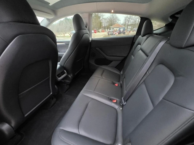 Tesla Model Y 2024 LFP с Гаранция, снимка 11 - Автомобили и джипове - 53488907