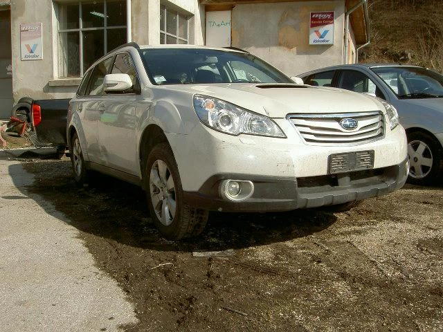 Subaru Outback 2.0D,НАВИГАЦИЯ,КСЕНОН!!!, снимка 5 - Автомобили и джипове - 21223595