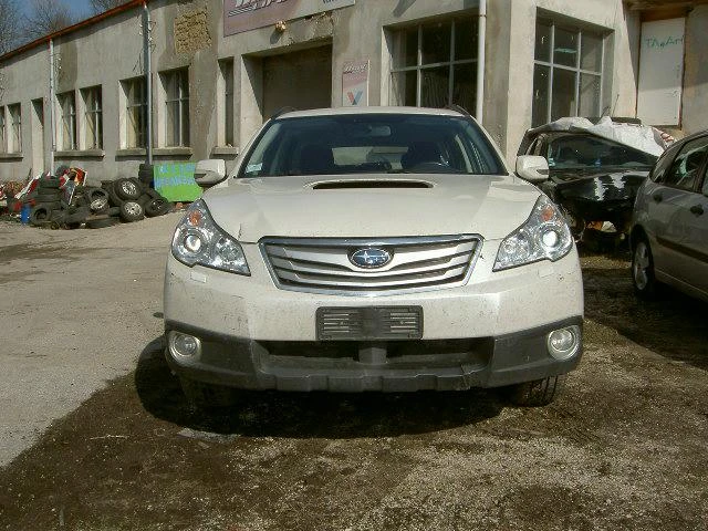 Subaru Outback 2.0D,НАВИГАЦИЯ,КСЕНОН!!!, снимка 6 - Автомобили и джипове - 21223595