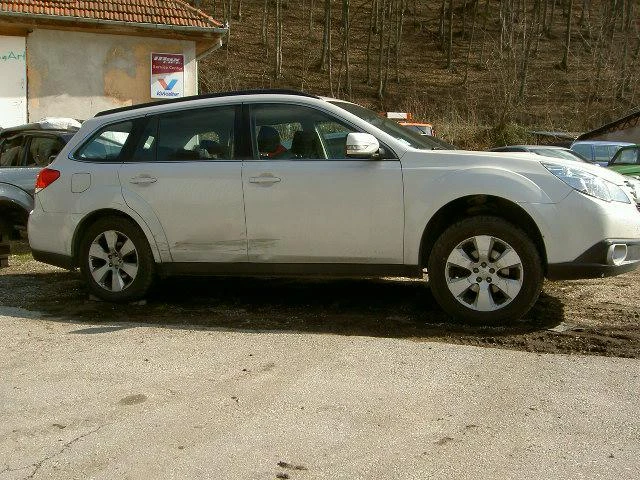 Subaru Outback 2.0D,НАВИГАЦИЯ,КСЕНОН!!!, снимка 7 - Автомобили и джипове - 21223595