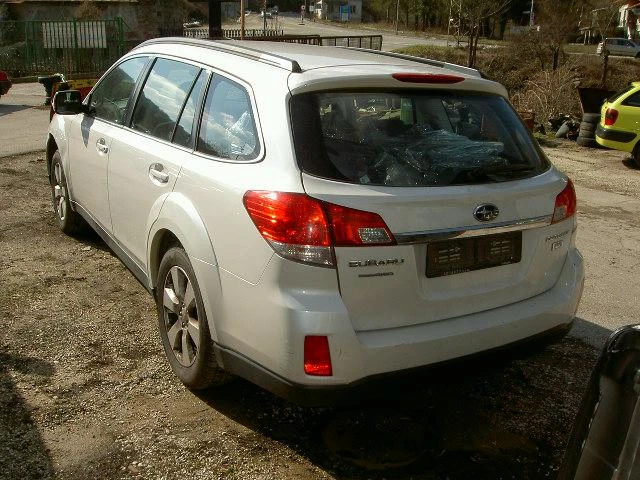 Subaru Outback 2.0D,НАВИГАЦИЯ,КСЕНОН!!!, снимка 9 - Автомобили и джипове - 21223595