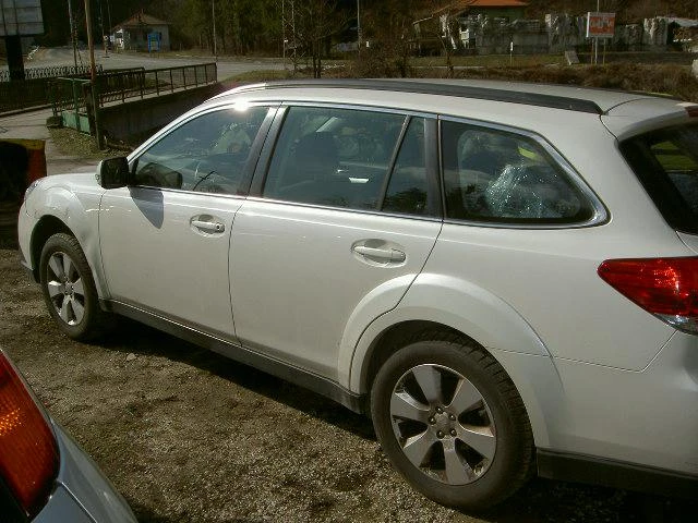 Subaru Outback 2.0D,НАВИГАЦИЯ,КСЕНОН!!!, снимка 10 - Автомобили и джипове - 21223595