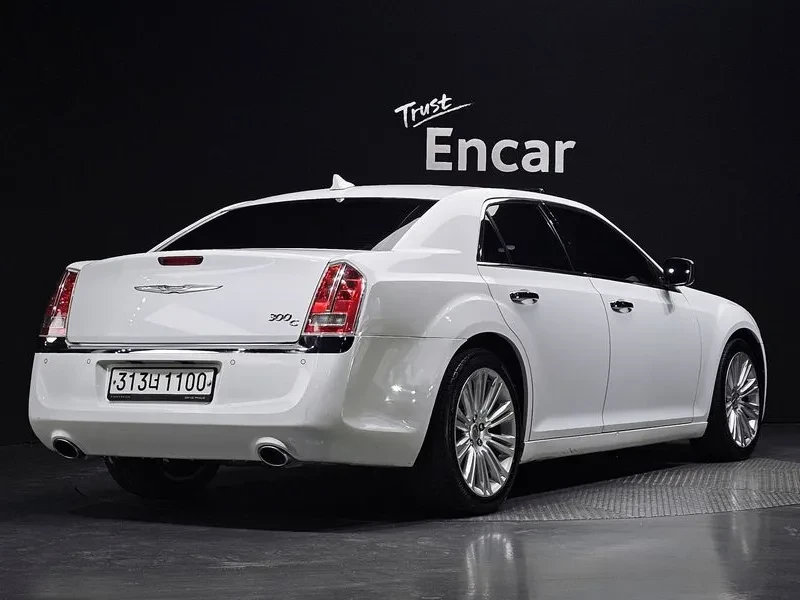 Chrysler 300c 3.6 Prestige - изображение 2