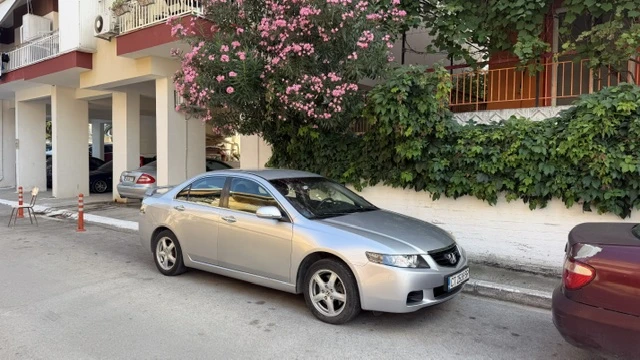 Honda Accord, снимка 12 - Автомобили и джипове - 55347380