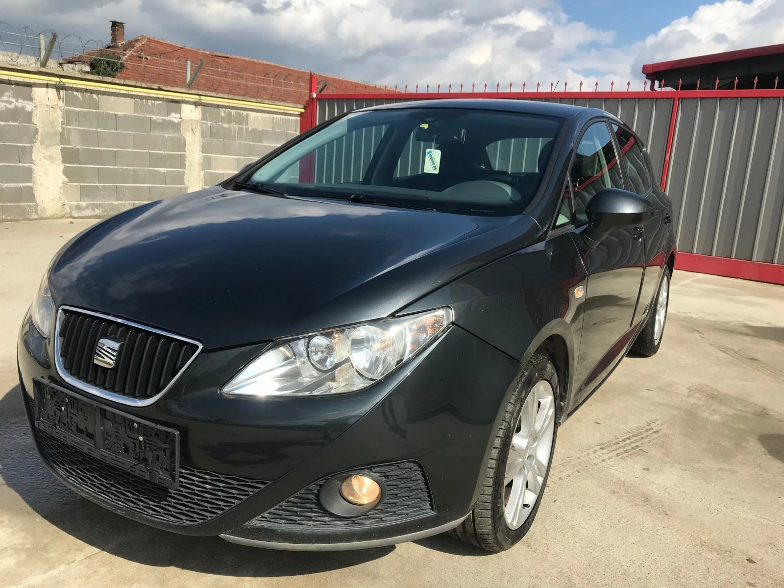 Seat Ibiza 1.2 avtomat - изображение 2