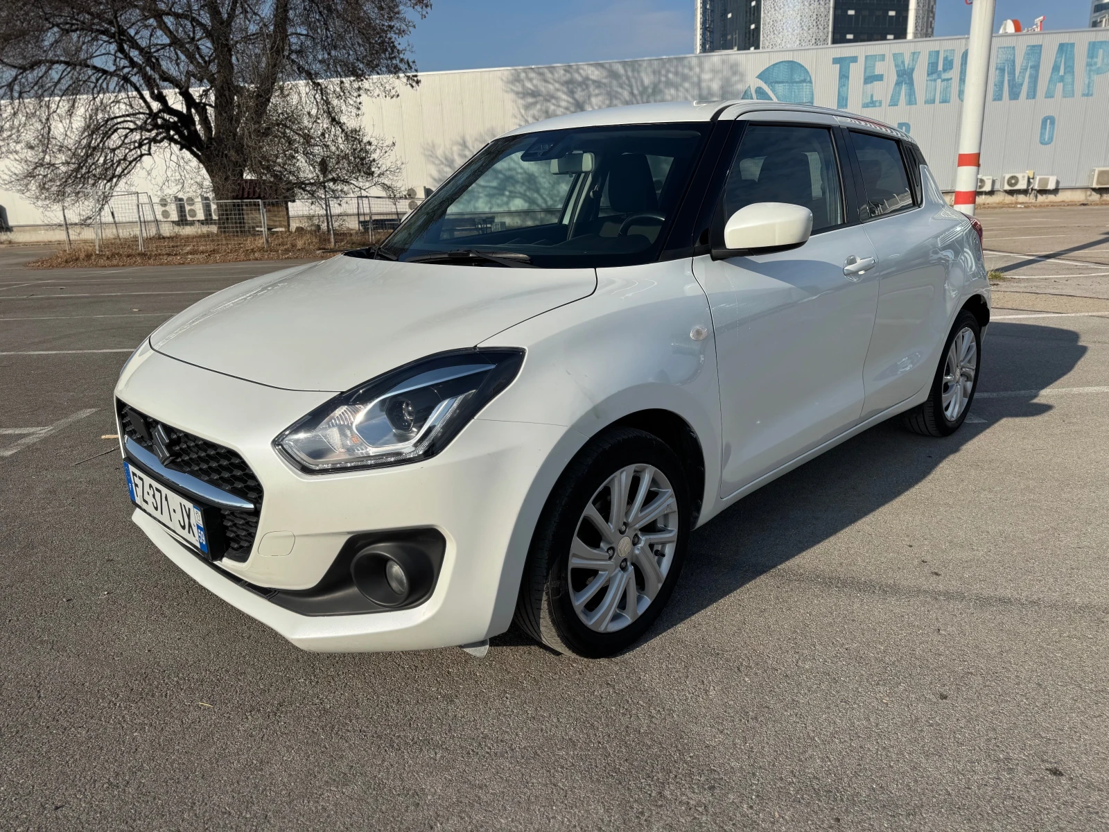 Suzuki Swift 1.2i-HYBRID-2021-NAVI - изображение 2