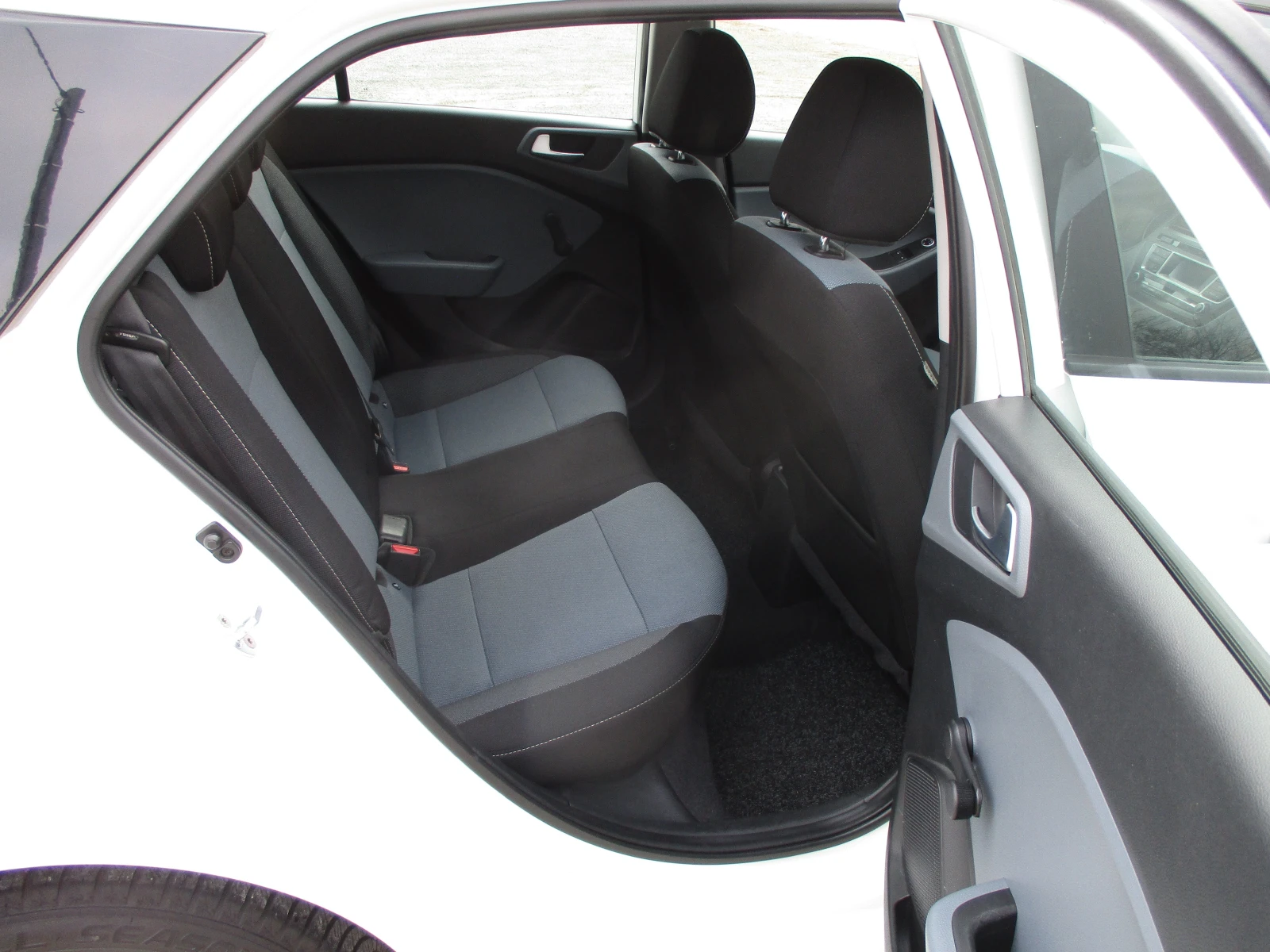 Hyundai I20 1.2/   | Mobile.bg   15