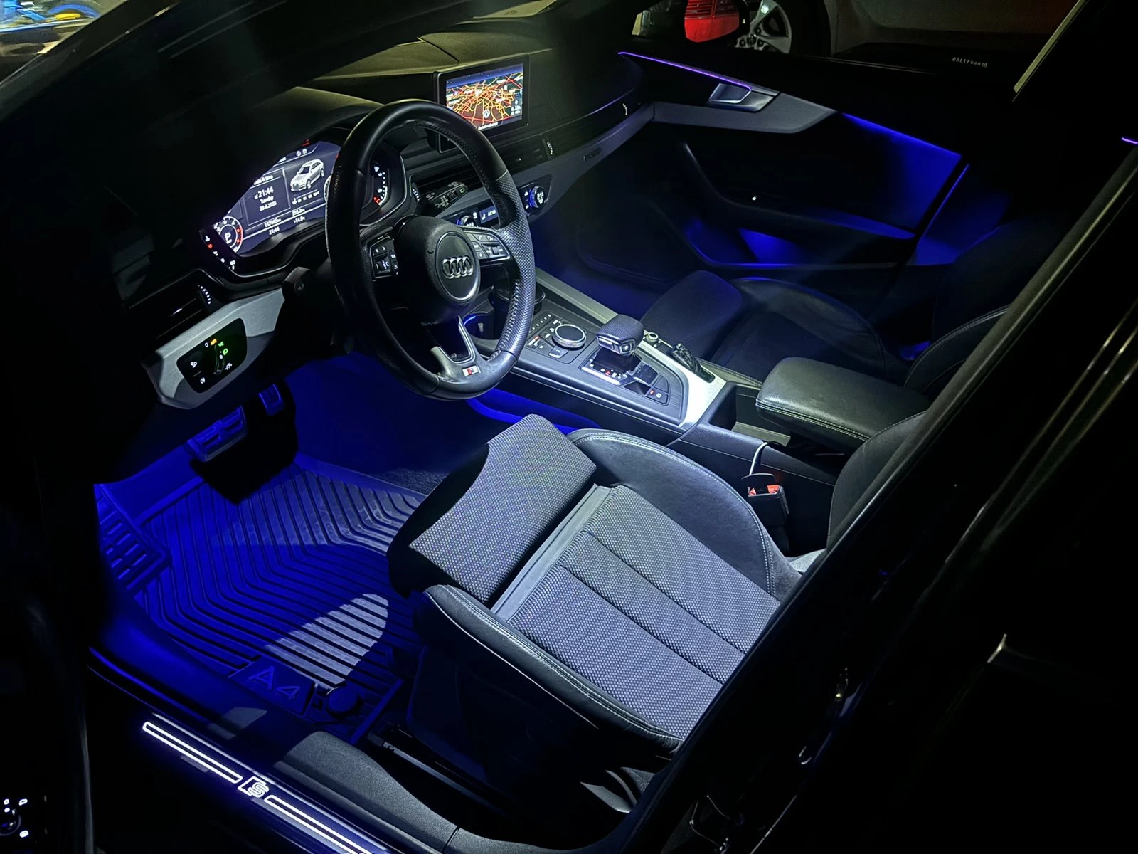Audi A4 S-Line+ Full Matrix 40TDI Quattro - 190 кс  - изображение 9