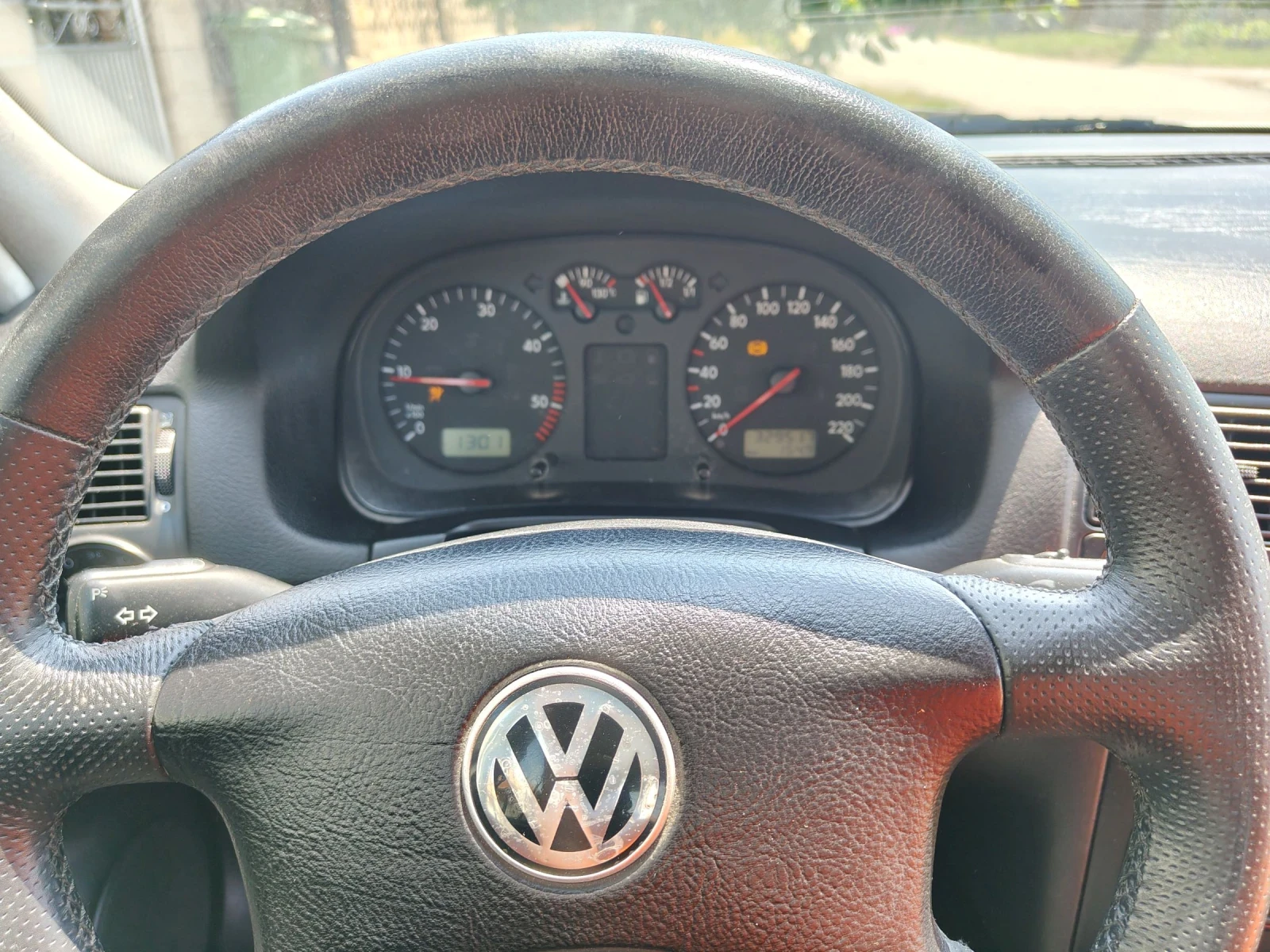 VW Golf 1, 9 TDI 90 k.c. klima - изображение 4