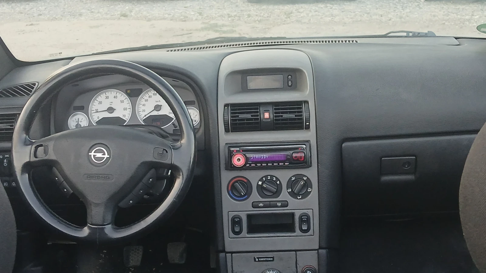 Opel Astra 1.6 i 101кс - изображение 5