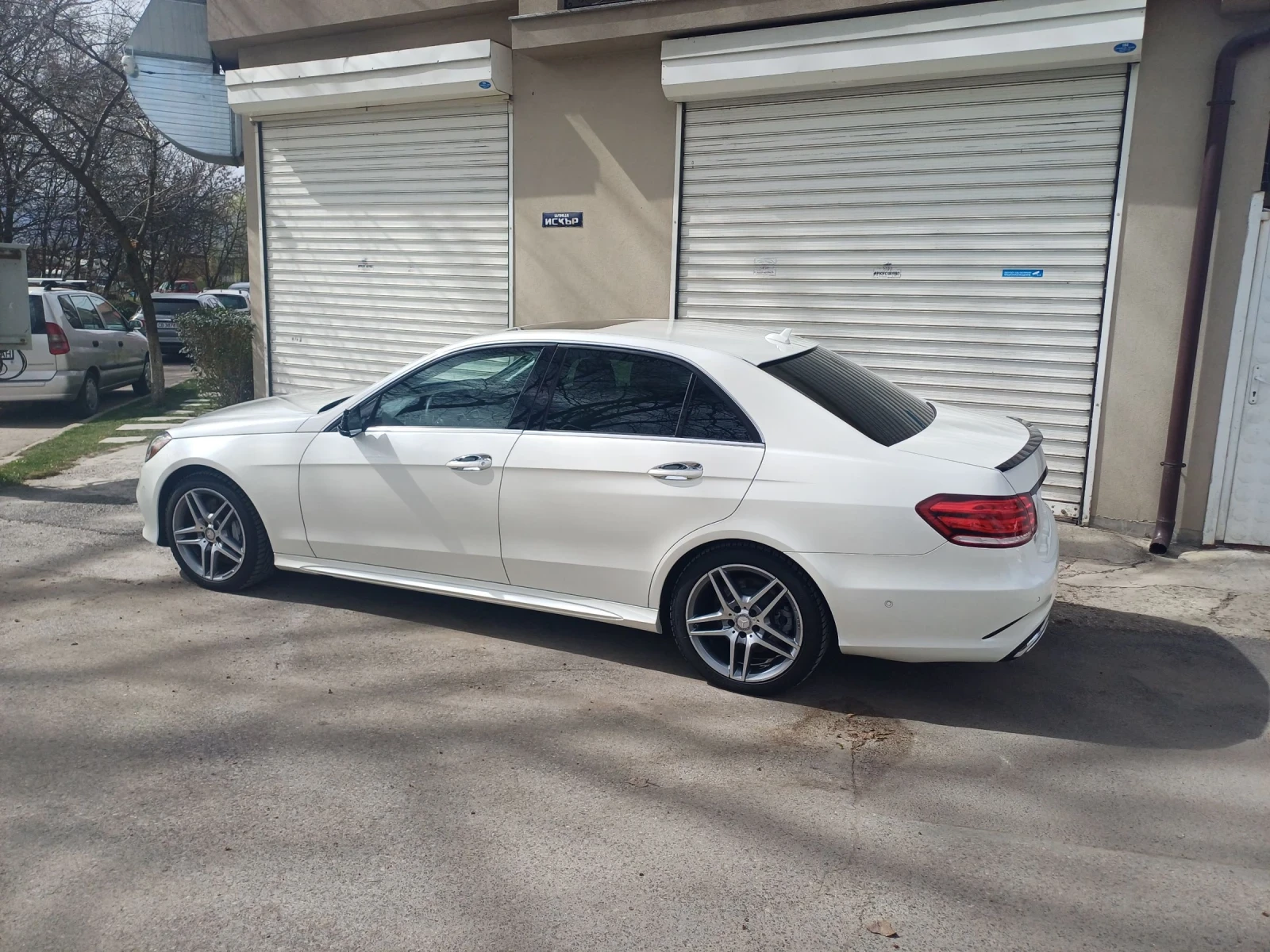 Mercedes-Benz E 500 AMG 4MATIC - изображение 7