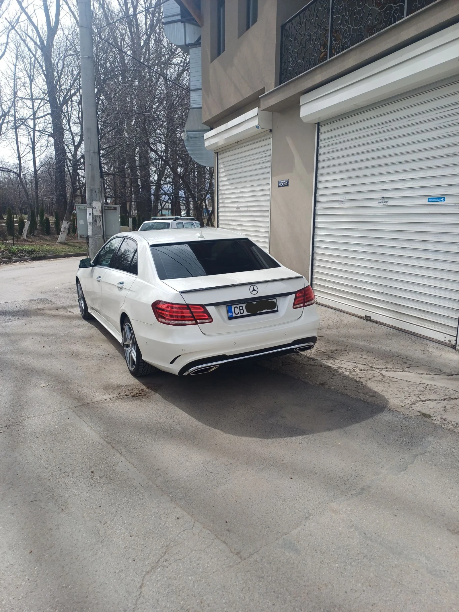 Mercedes-Benz E 500 AMG 4MATIC - изображение 8