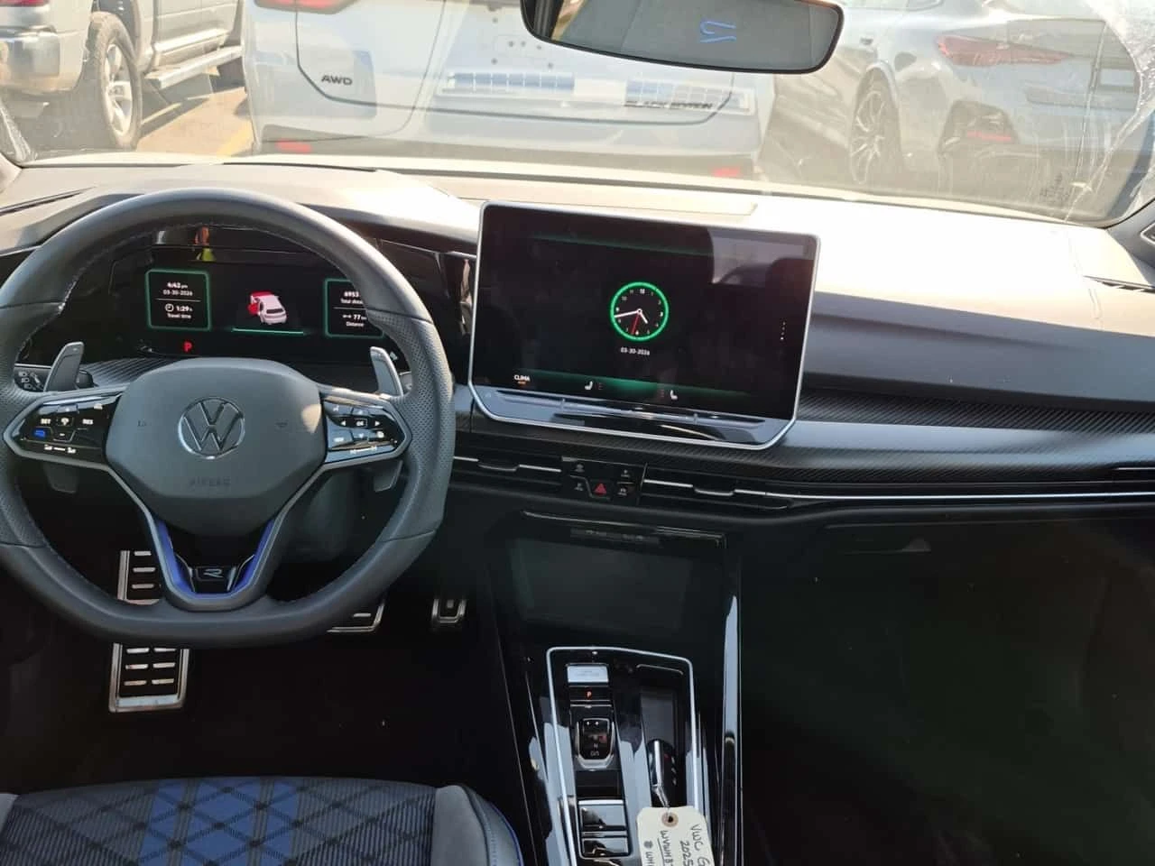 VW Golf  BLACK EDITION / Harman Kardon / DISTRONIC, снимка 10 - Автомобили и джипове - 54257683