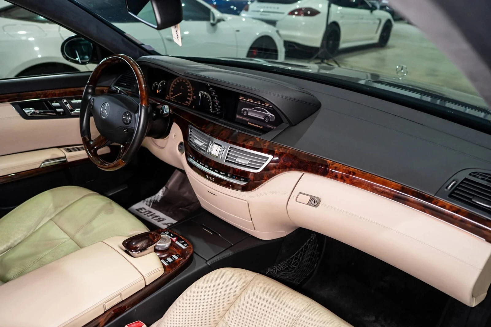 Mercedes-Benz S 600 V12 BITURBO LONG AMG PACK ПАНО H&K ЛИЗИНГ 100%, снимка 13 - Автомобили и джипове - 54521571