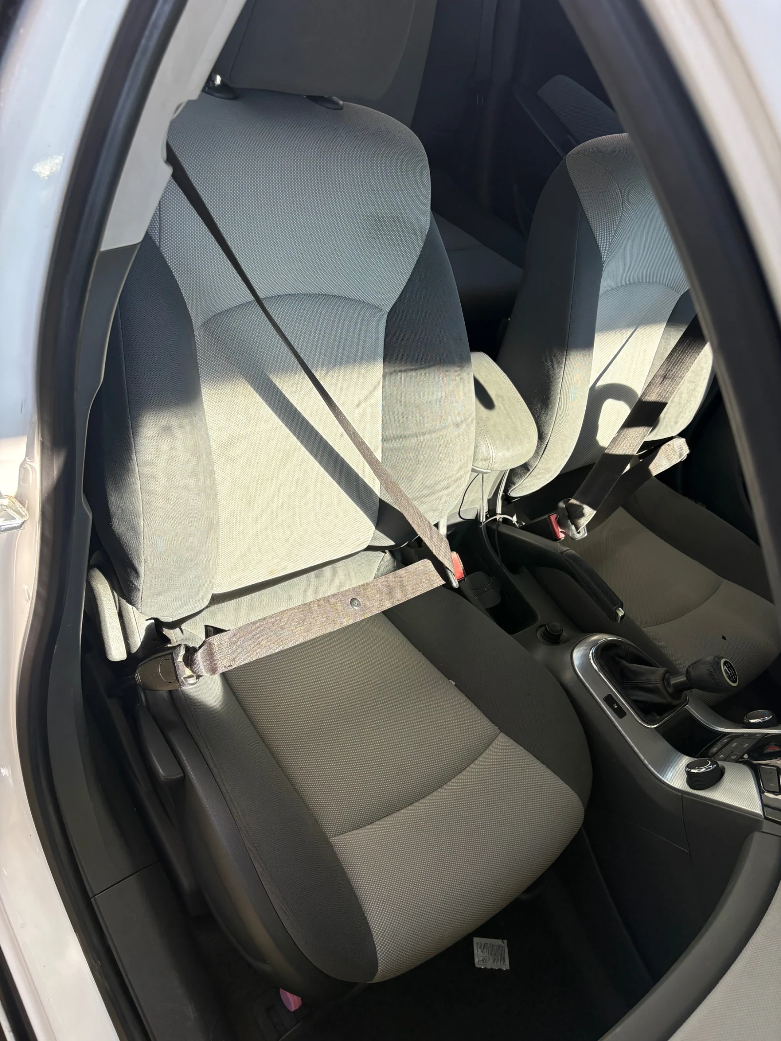 Chevrolet Cruze, снимка 10 - Автомобили и джипове - 54637732