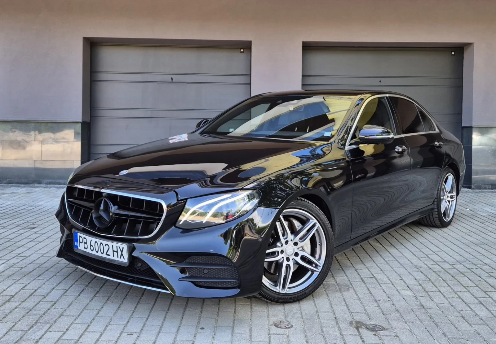 Mercedes-Benz E 220 AMG Line ; Burmester ; Head up