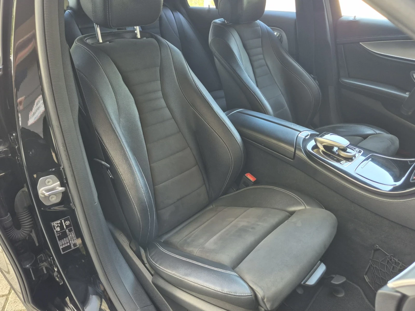 Mercedes-Benz E 220 AMG Line ; Burmester ; Head up, снимка 11 - Автомобили и джипове - 54734640