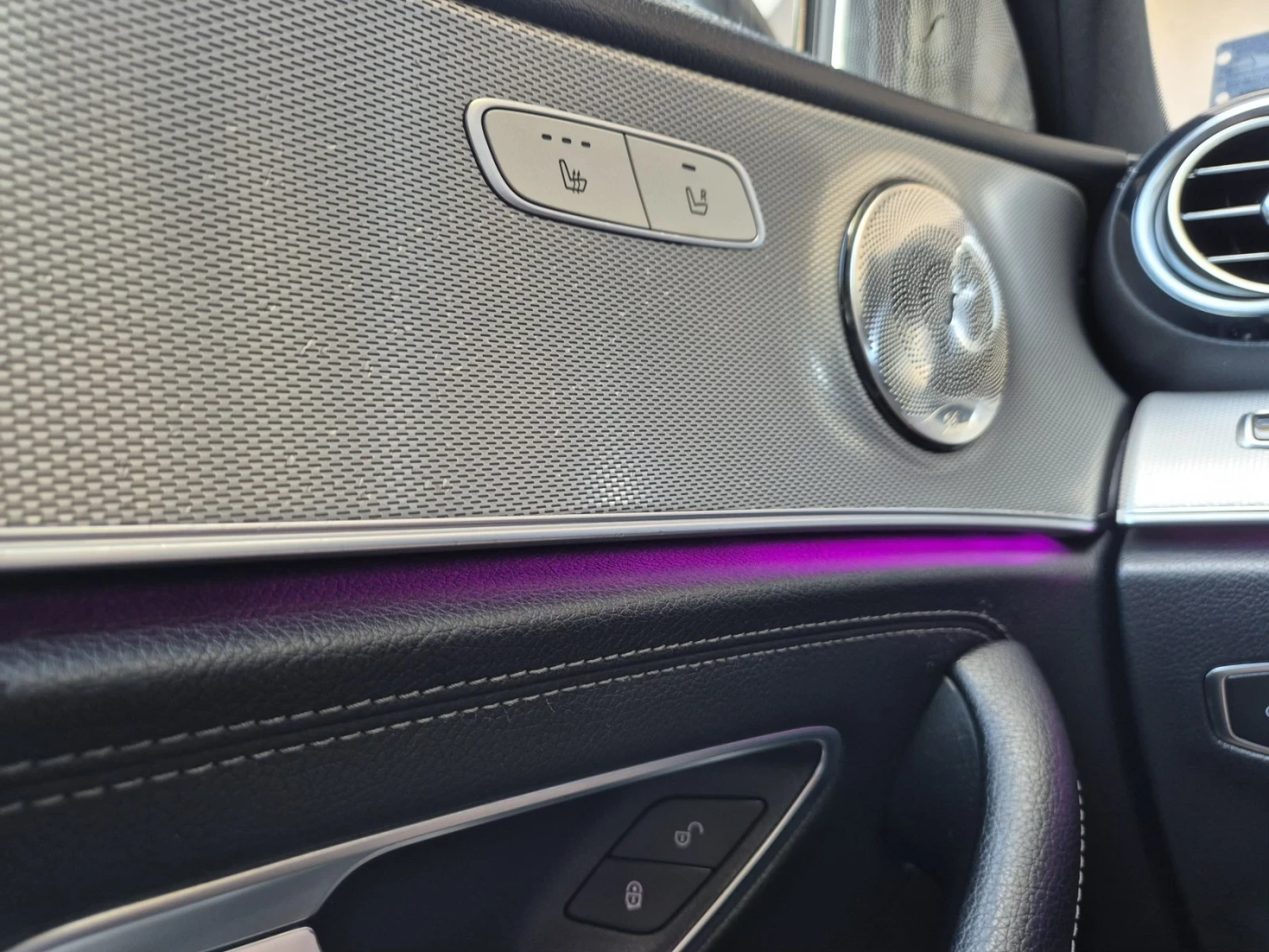 Mercedes-Benz E 220 AMG Line ; Burmester ; Head up, снимка 16 - Автомобили и джипове - 54734640