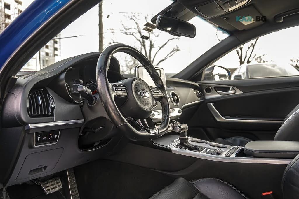 Kia Stinger * GT | * 4x4 * АвтоКредит* (ЦЕНА ДО БГ)* , снимка 5 - Автомобили и джипове - 54945861
