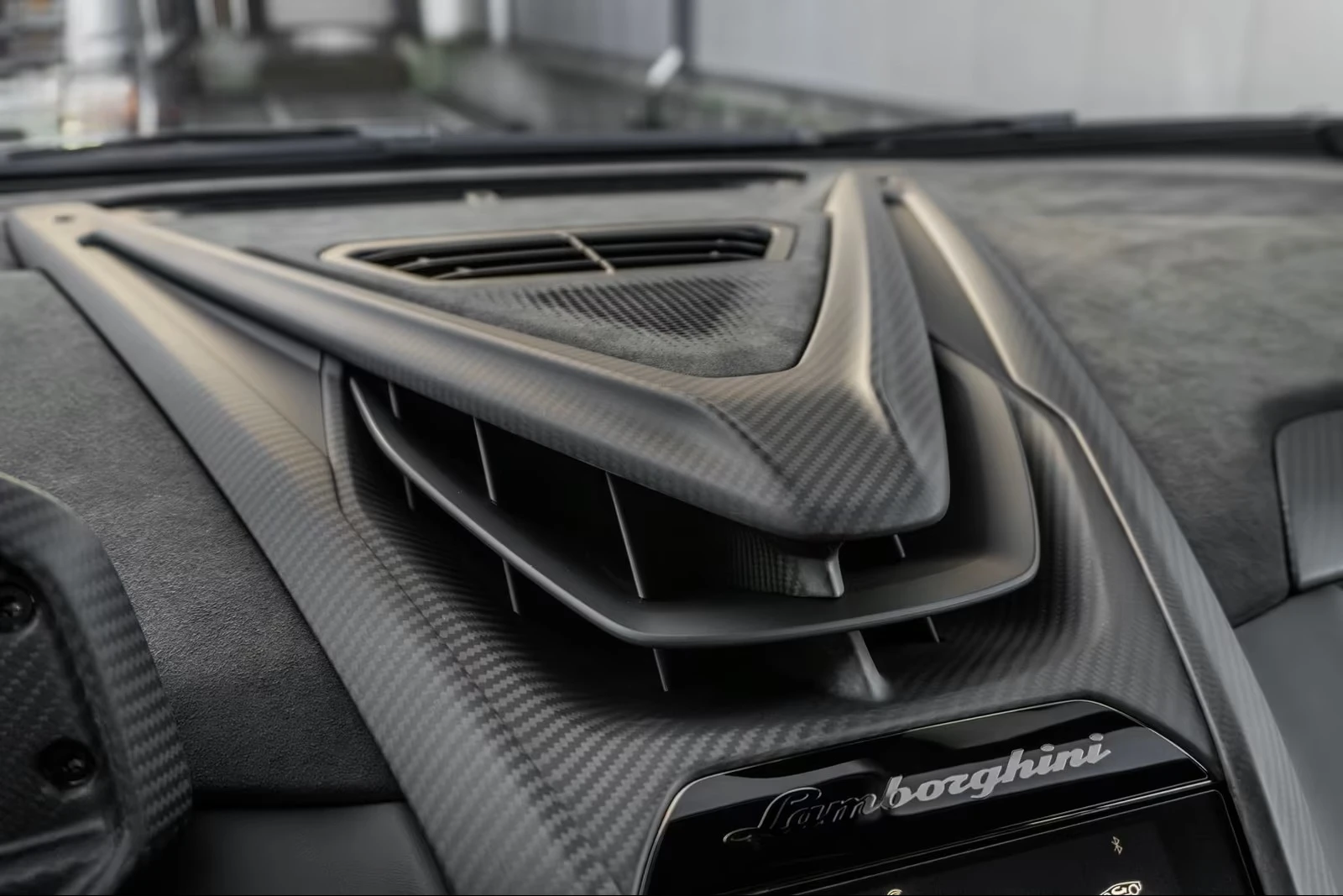 Lamborghini Revuelto Nero Helene Carbon, снимка 13 - Автомобили и джипове - 54969215