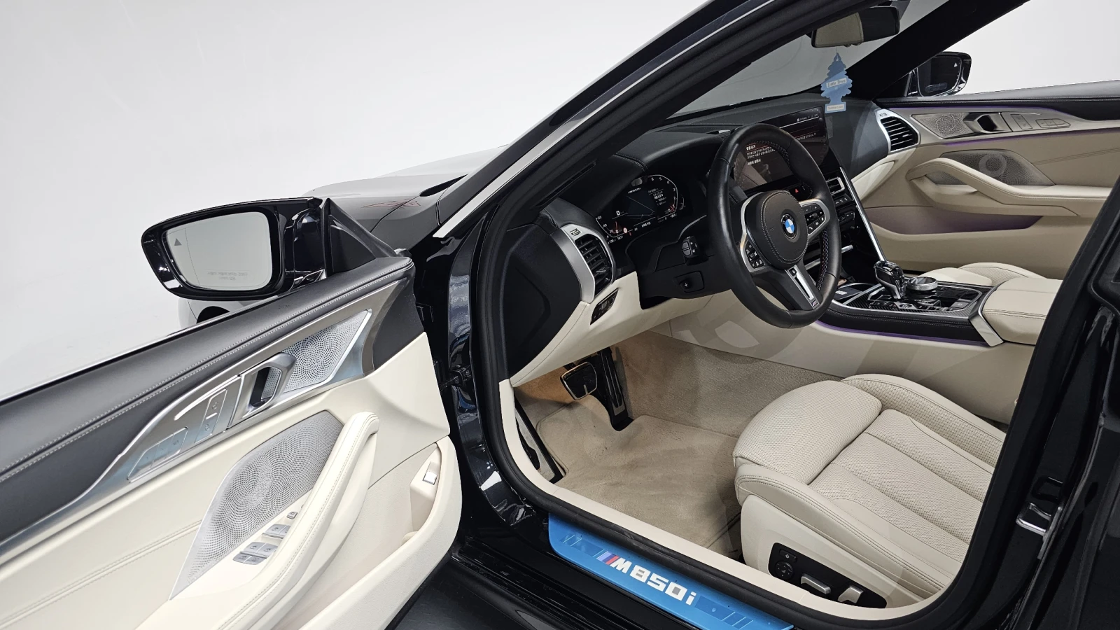 BMW 850 HUD* ЕЛ. БАГАЖНИК* SOFT CLOSE* 360* КРАЙНА ЦЕНА, снимка 10 - Автомобили и джипове - 55344730