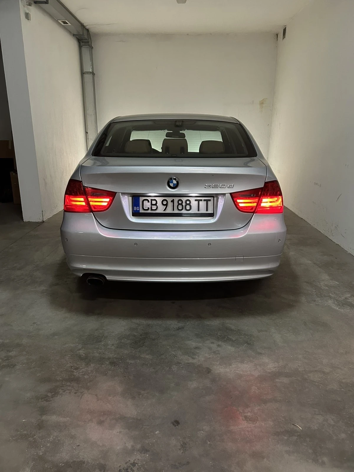 BMW 320, снимка 12 - Автомобили и джипове - 55824118