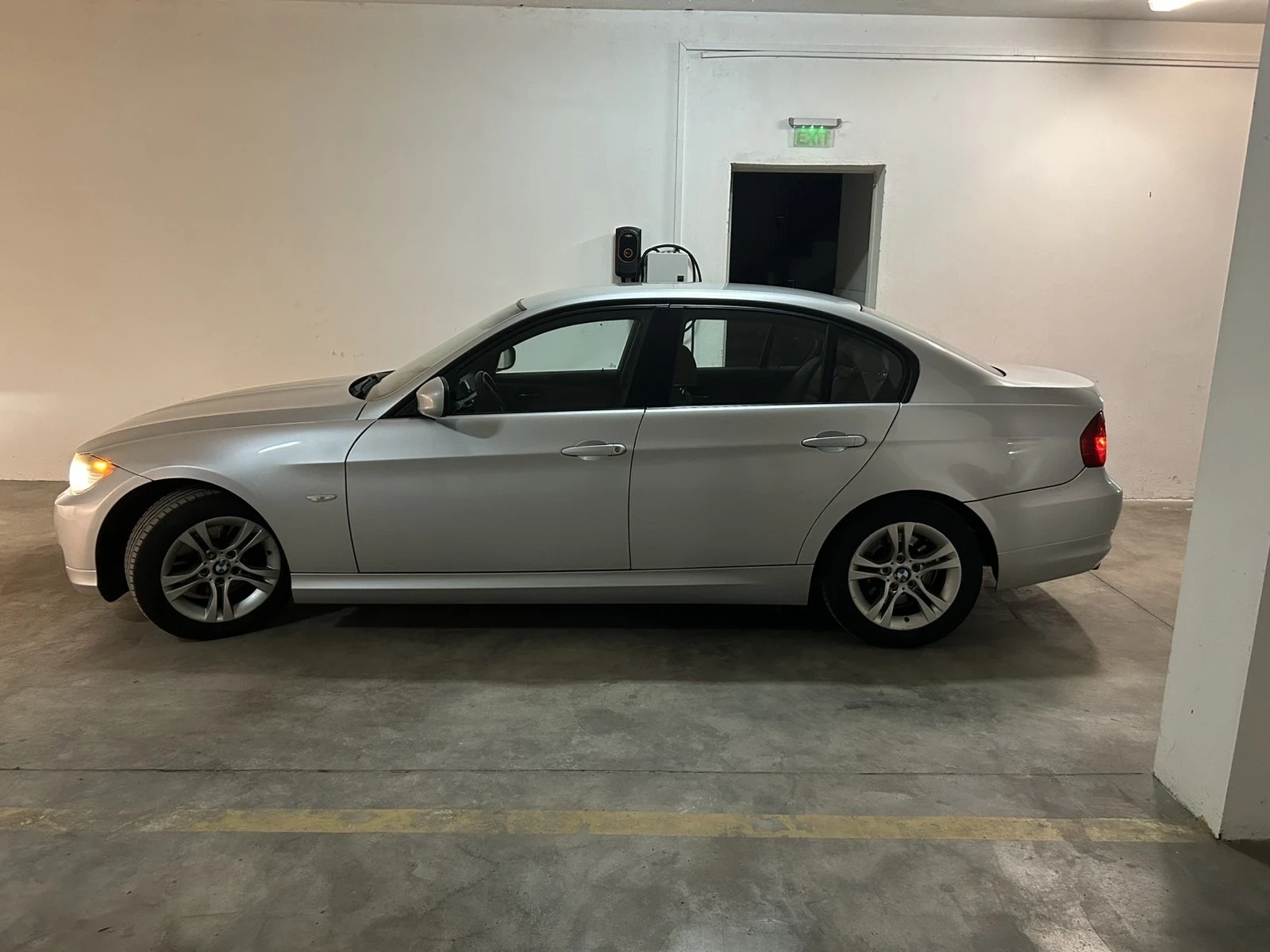 BMW 320, снимка 10 - Автомобили и джипове - 55824118