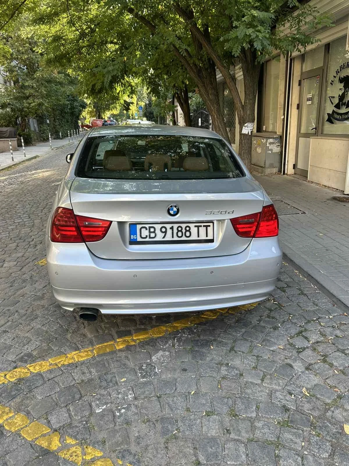 BMW 320, снимка 4 - Автомобили и джипове - 55824118