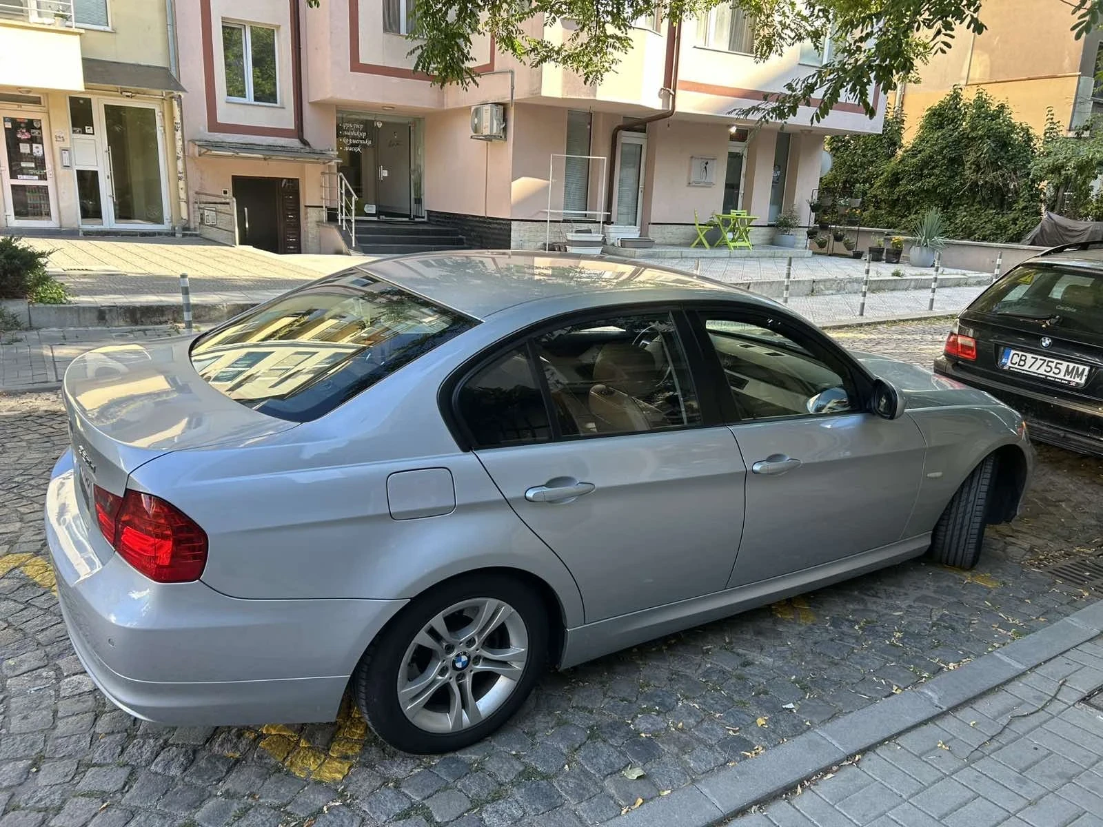 BMW 320, снимка 2 - Автомобили и джипове - 55824118