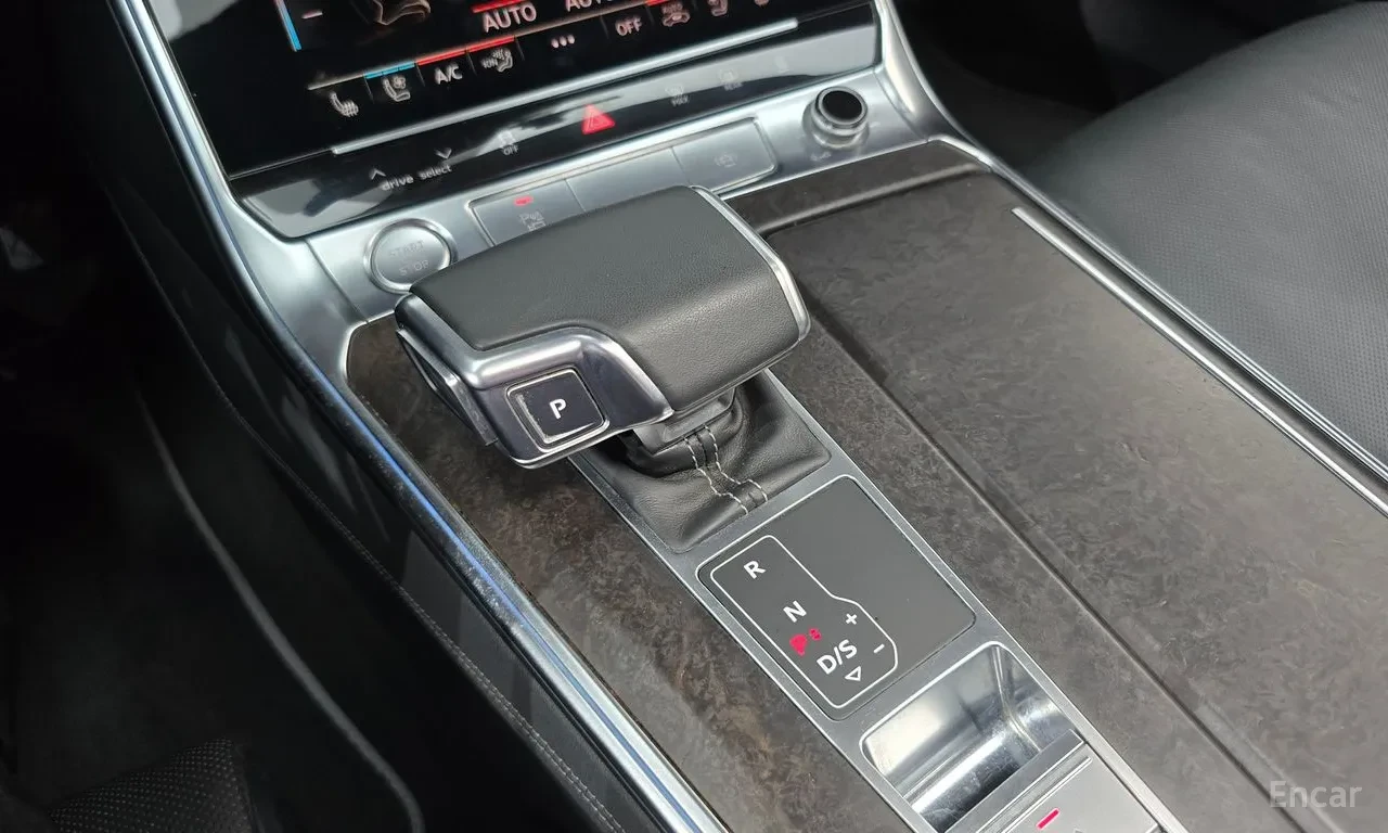 Audi A7 50 TDI QUATTRO / S LINE / 360 КАМЕРИ / ДИСТРОНИК, снимка 12 - Автомобили и джипове - 55825291