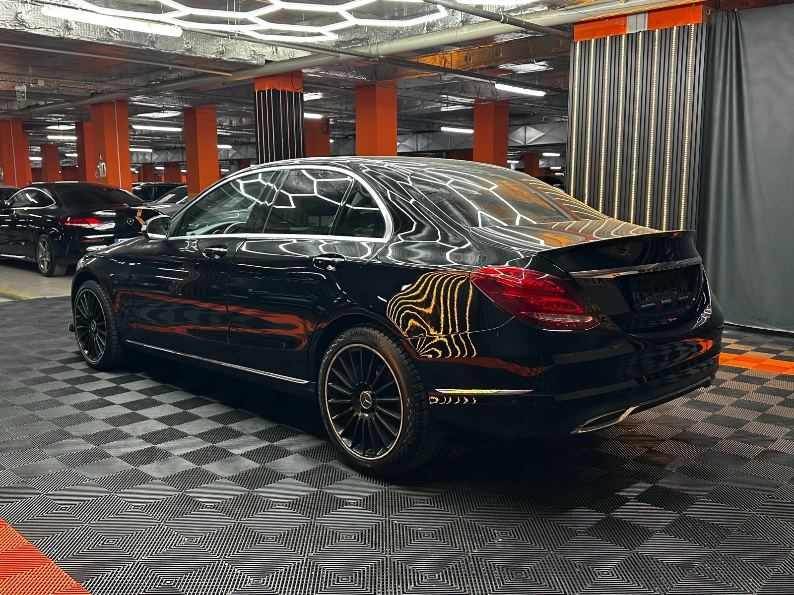 Mercedes-Benz C 220 CDI/AMG/ГАРАНЦИЯ/Сервизна история/Внос от Австрия, снимка 6 - Автомобили и джипове - 56104885