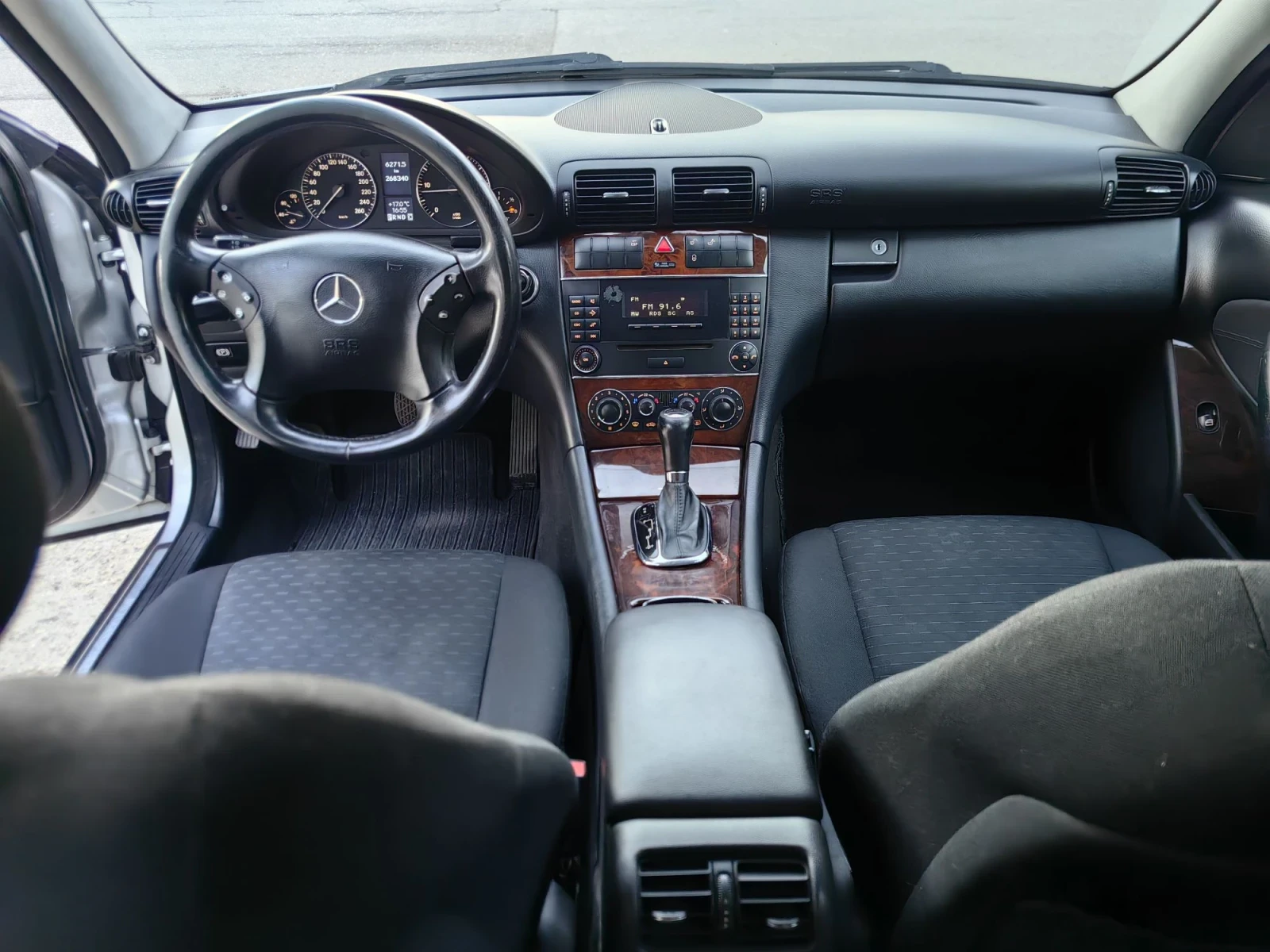 Mercedes-Benz C 220 C-220cdi 150kc Automatic, снимка 11 - Автомобили и джипове - 56342695