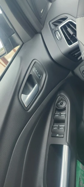 Ford Kuga 4х4, снимка 12