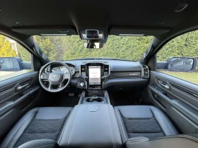 Dodge RAM 1500 5.7 Sport Crew Cab Night Edition, снимка 11