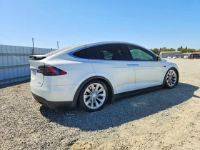 Tesla Model X, снимка 3