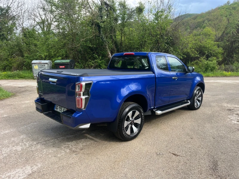 Isuzu D-max, снимка 6 - Автомобили и джипове - 50652344