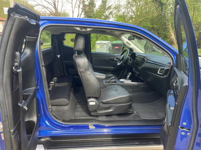 Isuzu D-max, снимка 10 - Автомобили и джипове - 50652344