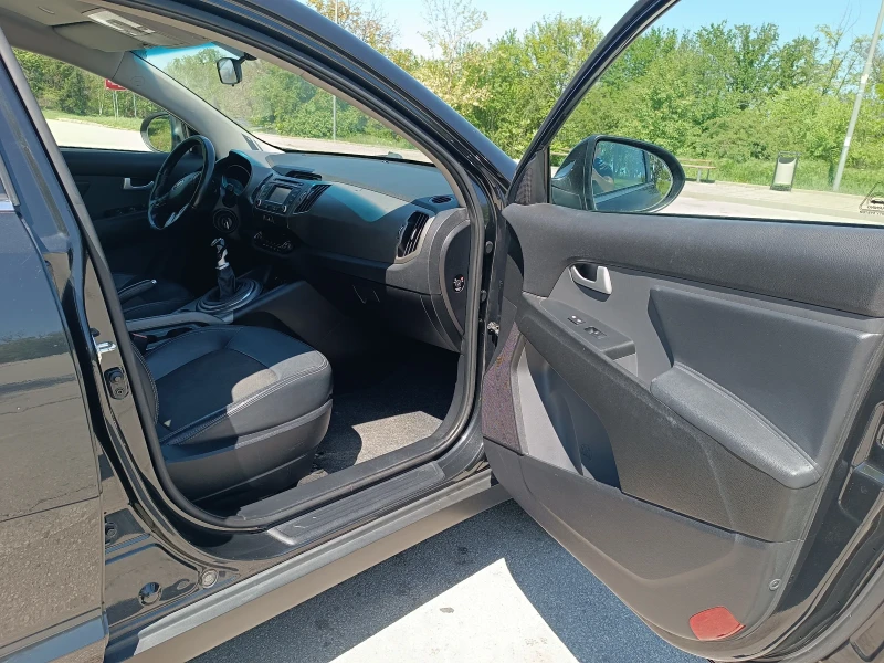 Kia Sportage 1.7 CRDI, снимка 8 - Автомобили и джипове - 52558724