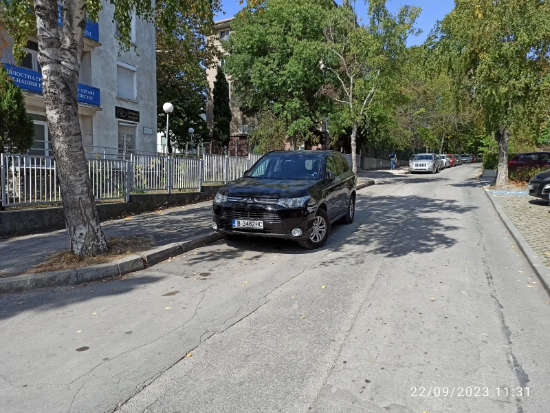 Mitsubishi Outlander, снимка 17 - Автомобили и джипове - 50919841