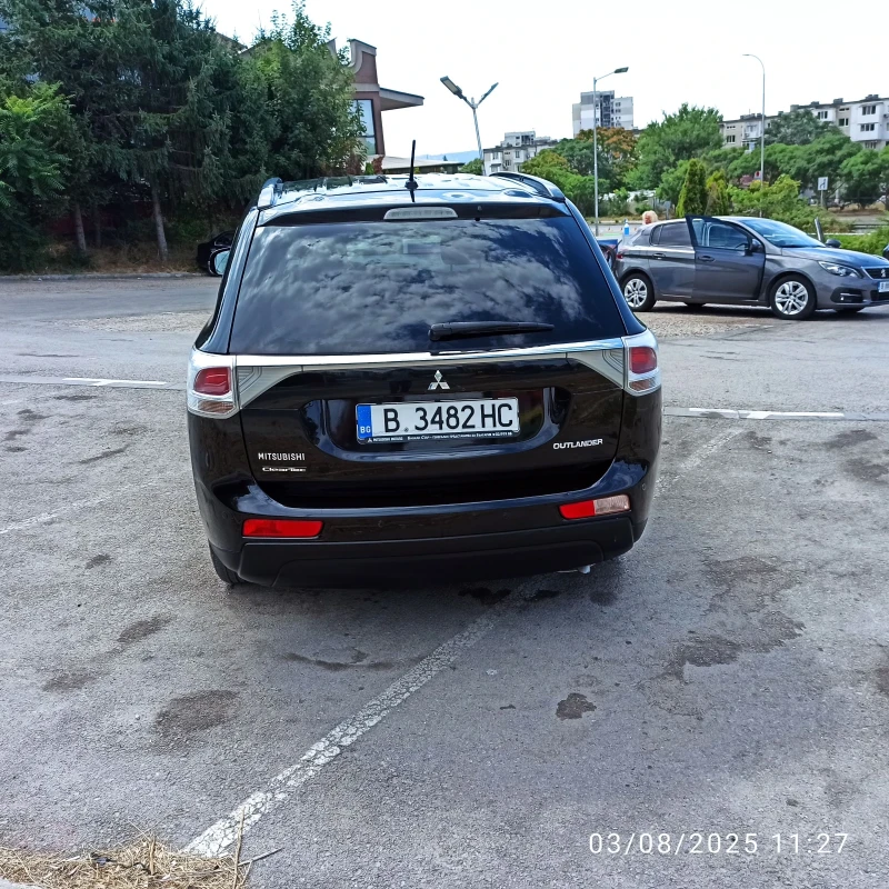 Mitsubishi Outlander, снимка 5 - Автомобили и джипове - 50919841
