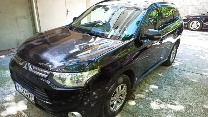 Mitsubishi Outlander, снимка 9 - Автомобили и джипове - 50919841