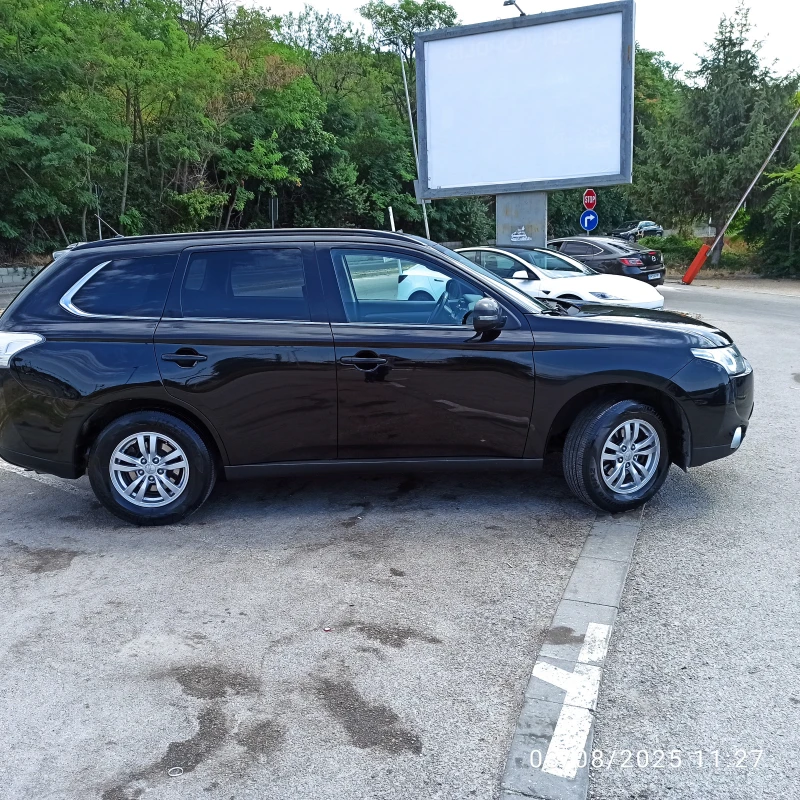 Mitsubishi Outlander, снимка 2 - Автомобили и джипове - 50919841