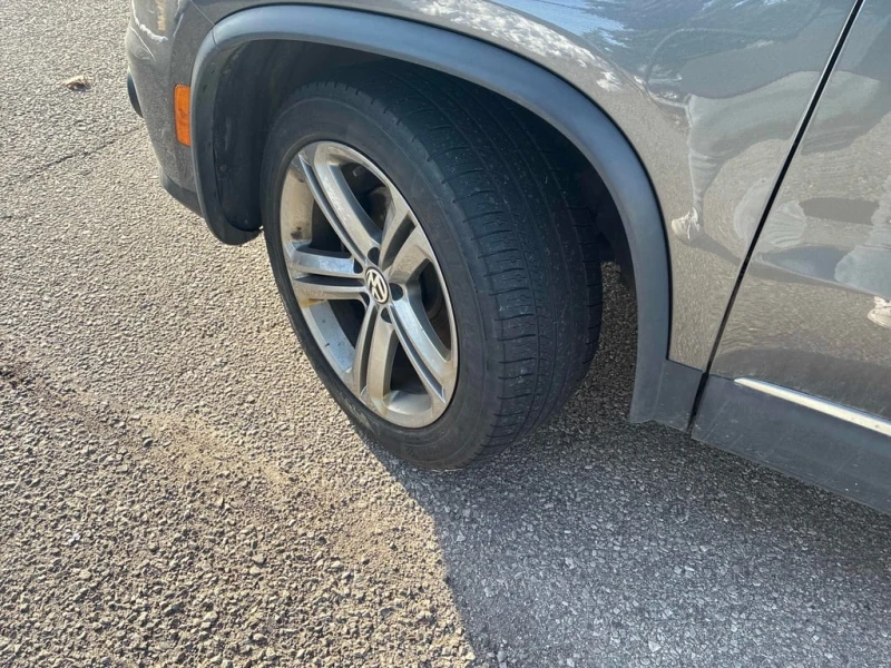 VW Tiguan * Highline * CARFAX * ЦЕНА ДО БГ, снимка 7 - Автомобили и джипове - 52726304