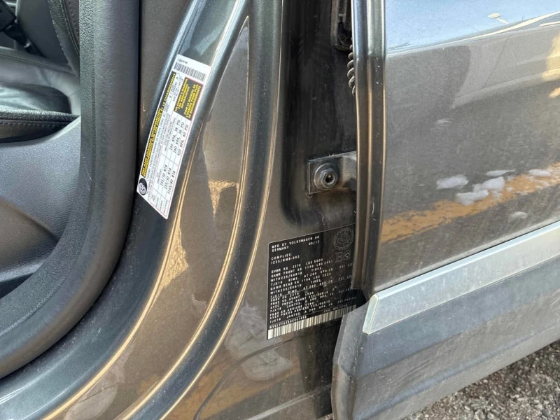 VW Tiguan * Highline * CARFAX * ЦЕНА ДО БГ, снимка 10 - Автомобили и джипове - 52726304